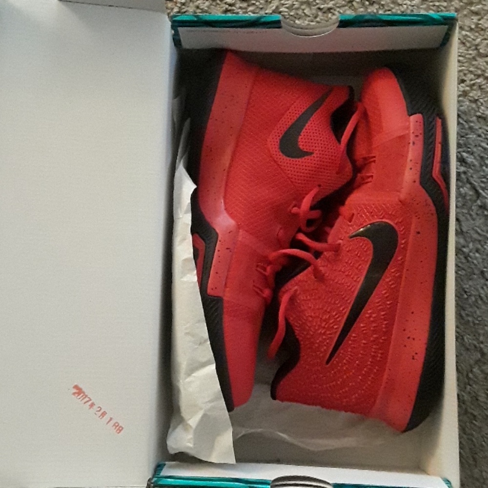 Kyrie 3